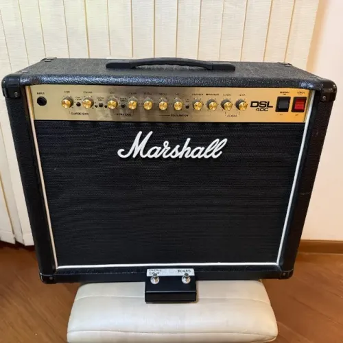 Amplificador Marshall DSL40C -Customizado c/Falante Celestion Creamback- Super Conservado!