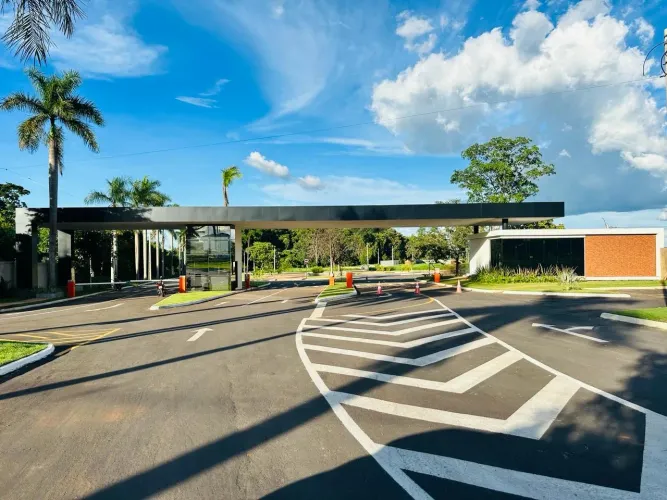 Vendo 3 (três) Lotes no Condomínio Rosa de Leiria (juntos ou separados) 