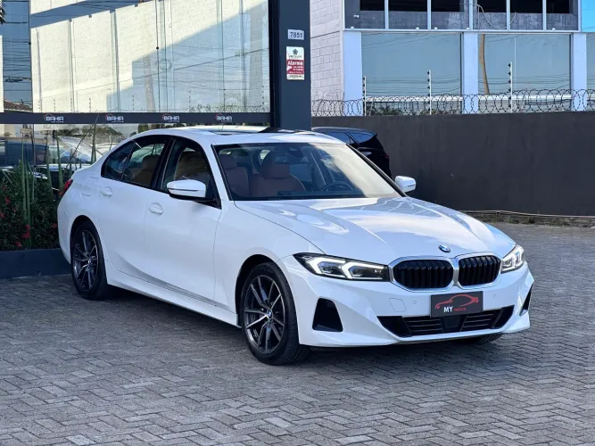 BMW 320i SPORT GP 2023