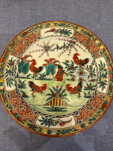 Prato porcelana chinesa pintado a mão 