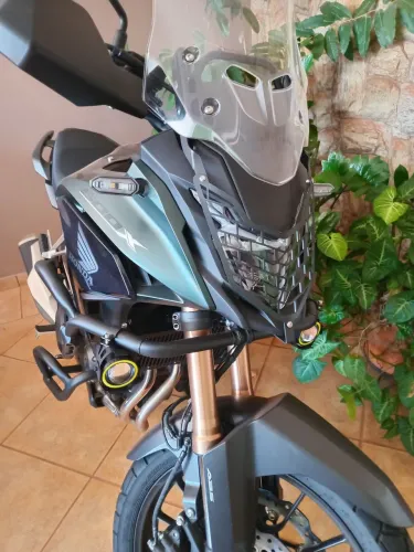 CB 500 X 2024/2024 APENAS 1334 KM VÁRIOS ACESSÓRIOS.