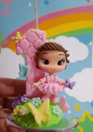 Vela de aniversário personalizada para menina