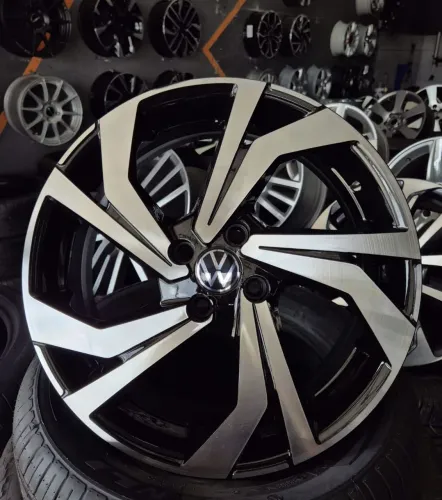 Jogo de rodas Jetta GLI aro 17 4x100
