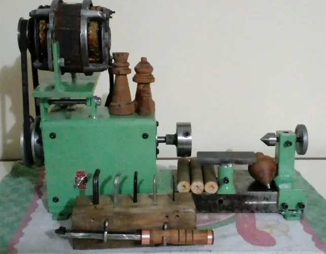 Torno para madeira usado