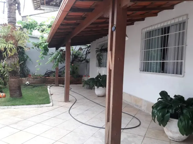 Casa à venda, 3 quartos, 1 suíte, 3 vagas, Santa Mônica - Belo Horizonte/MG