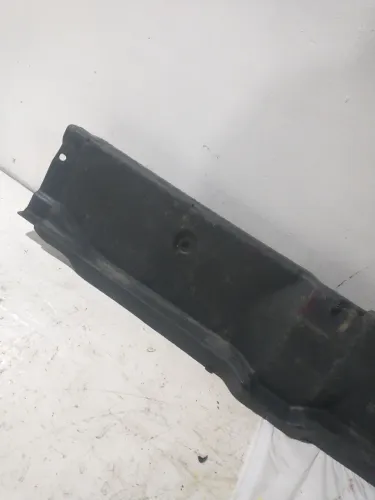 Acabamento tampa traseira Toyota Corolla 99/02