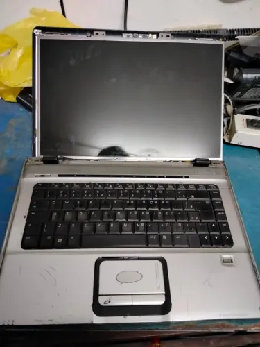 Notebook HP Pavilion DV-6000 6745BR AMD Turion 1Gb DDR2 DVDRW s/ HD s/ fonte