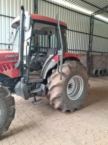 Trator Case IH Farmall 80