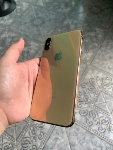 iPhone XS dourado 64GB 