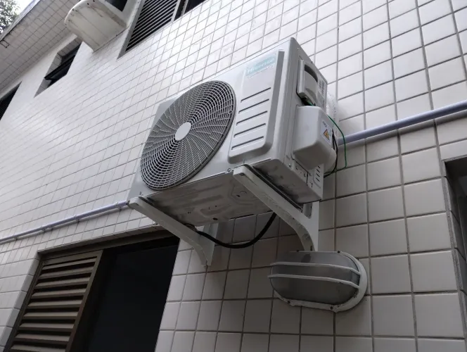 Manutenção e instalação de ar condicionado 