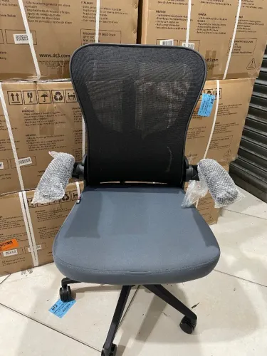 Cadeira DT3 Vita Dark Grey nova 
