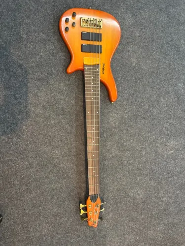 Baixo Stingray 5 Cordas - Som Incrível!