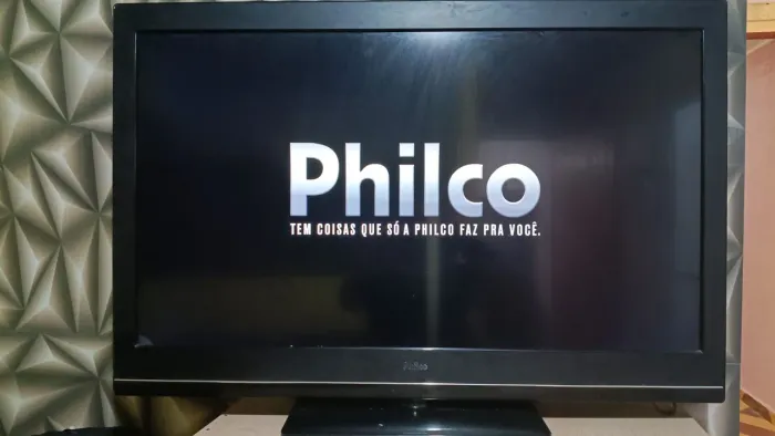Vendo televisão Philco 42 polegadas não é smart