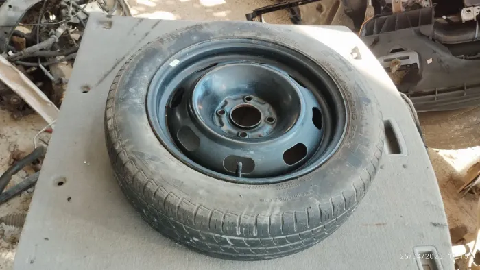 Estepe R15 original Peugeot pneu 185/60 15