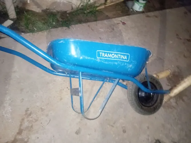 Carrinho de mao tramontina