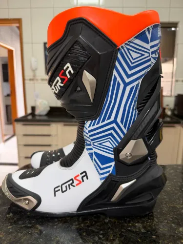 Bota Forza New Hornet