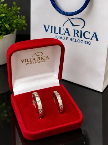 Vendo Par de Alianças de Prata 950