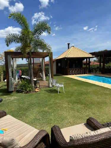 Aluguel de temporada Casa em condomínio de alto padrão na represa broa Itirapina