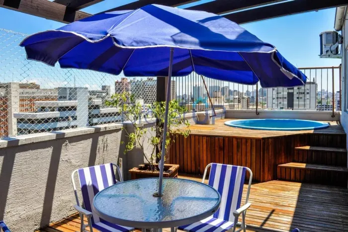 Apartamento Duplex/Cobertura em Menino Deus - Porto Alegre