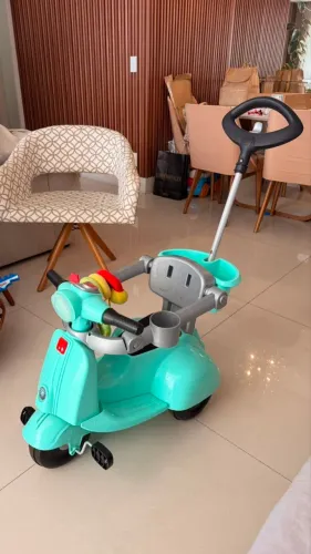 Motoquinha triciclo 