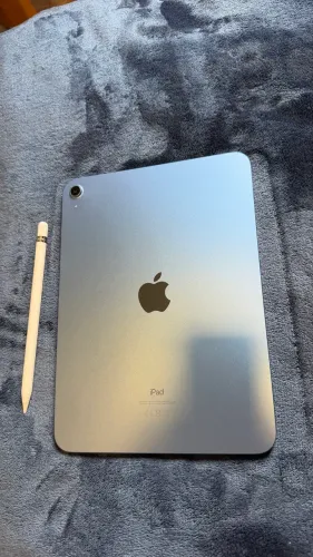 iPad 10th Azul com caneta 64gb