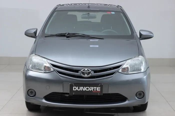 Toyota Etios X 1.3 Flex 16V 5P Mec. 2014