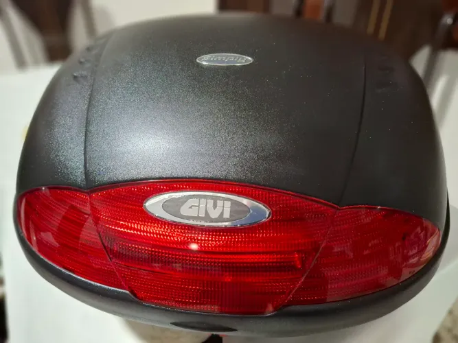 Baú Givi de 45 Litros