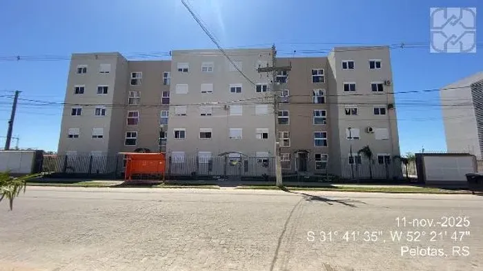 Imóvel com bom aproveitamento Apartamento no Tres Vendas, Pelotas - RS, Apto 502, 2 quart