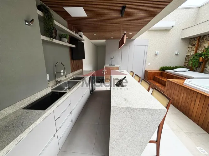 Apartamento Cobertura com 3 dormitórios à venda por R$ 1.900.000,00 no bairro Itapema do N