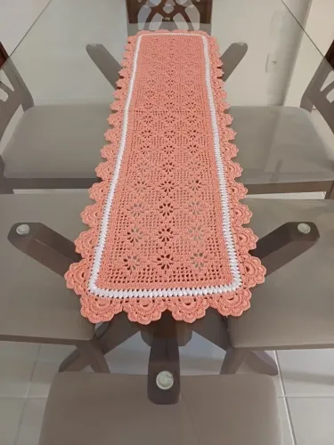 CAMINHO DE MESA DE CROCHÉ 1,10m x 0,32m NOVO