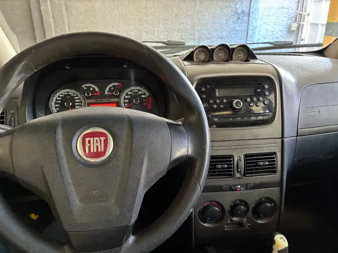 Fiat Idea Adv./ Adv.lock.dualogic 1.8 Flex 5P 2013