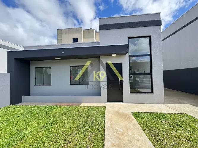 LINDAS CASAS DE FRENTE PARA A RUA NO PALOMA EM COLOMBO