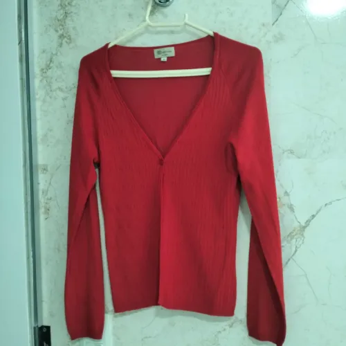 Lote de 5 blusas de manga longa.