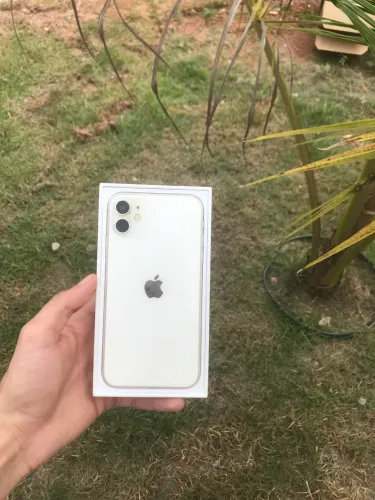 iPhone 11 