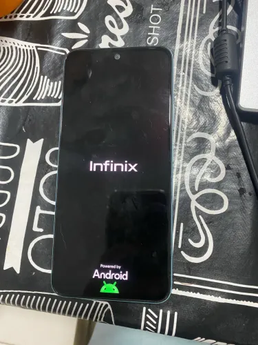 Celular impecável 