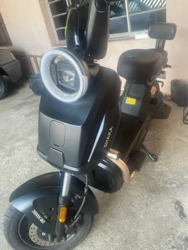 Scooter elétrica Shaka NXT