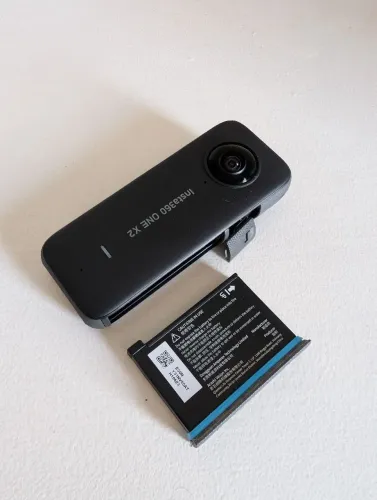 Insta360 One X2