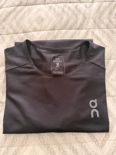 Camiseta On 