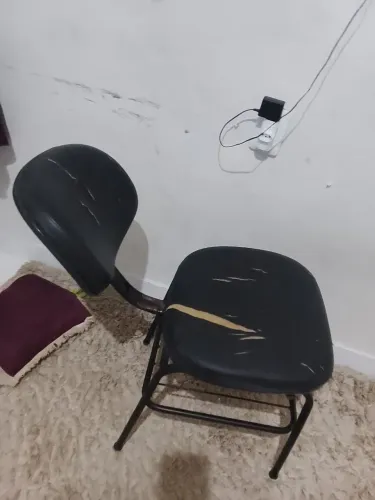 Estou doando duas cadeiras dessa
