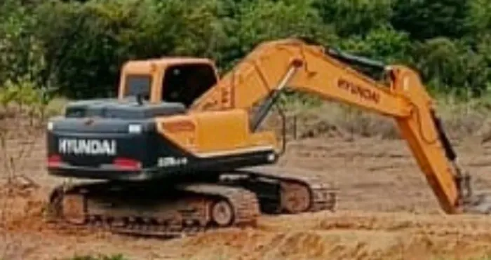 Locação aluguel escavadeira Terraplenagem, Valas, Represas e Carregamento