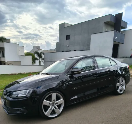 Volkswagen Jetta Highline 2.0 TSI 16V 4P Tiptronic 2013