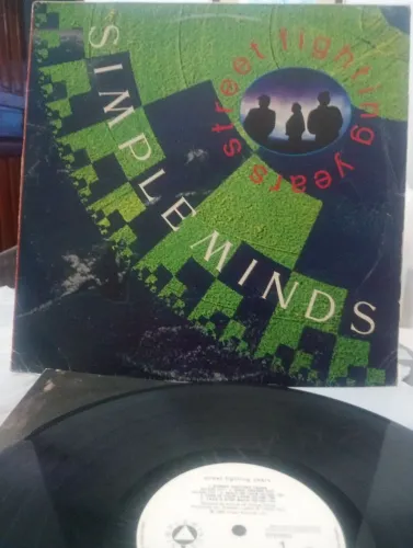 LP SIMPLE MINDS STREET FIGHTING YEARS  1989