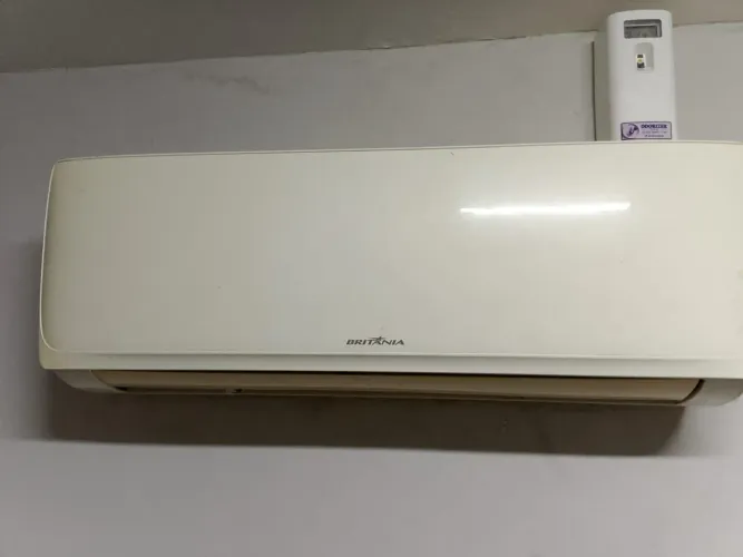 AR CONDICIONADO 9000BTUS BRITANIA