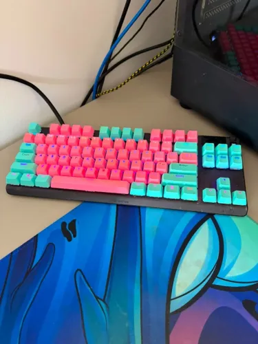 apex pro tkl 2019 + key caps miami brinde