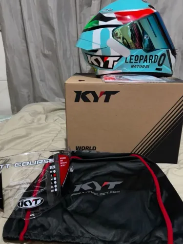 CAPACETE TTCOURSE KYT TAM56