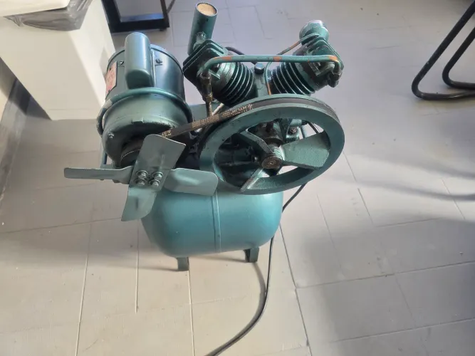 Compressor odontológico Stelo
