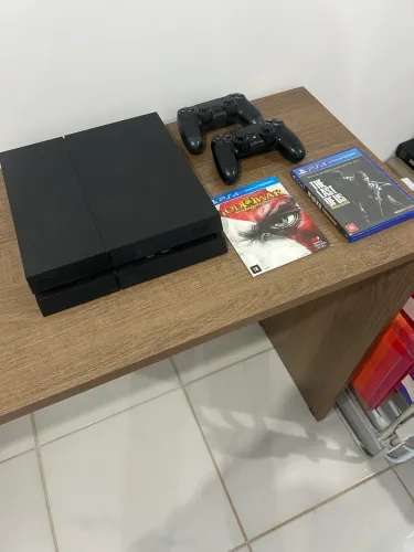 PS4 NOVO LACRADO, ACEITO BRICK POR PS3 OU XBOX 360 COM VOLTA