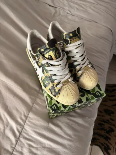 Tênis Bape x Adidas superstar