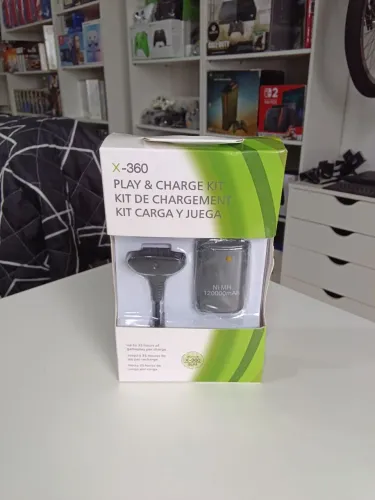 Vendo Kit Play & Charge para controle sem fio de Xbox 360 Semi novo