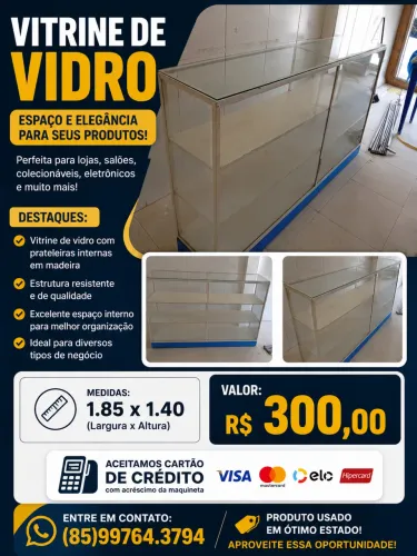 Vende-se vitrine de vidro com madeira 